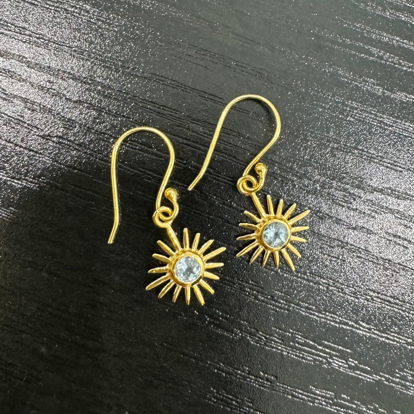 Luna Rays – Gold Moonstone Drop Earrings